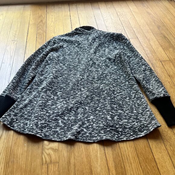 Club Monaco Size M Gray & Black Kiki Boucle Knit Draped Open Cardigan Sweater - Picture 14 of 16